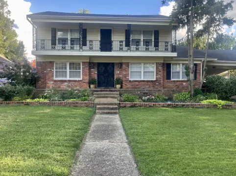 Eclectic 4 Bedroom Getaway with Private Pool!
