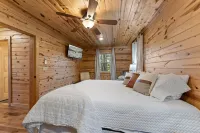 Pet-Friendly Peaceful Cabin Near River w/ Fire Pit + Hot Tub Sleeps 10