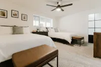 Fairway Getaway-by Whistling Straits, Golf sim/Theater Room, ZenDen &Poker Room! Hotels in 