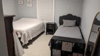Centrally located in the Berkshires - Cozy Bungalow in SE Pittsfield!