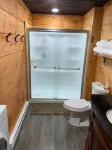 Steel Cabin • Mt. Views • Privacy • Near Downtown