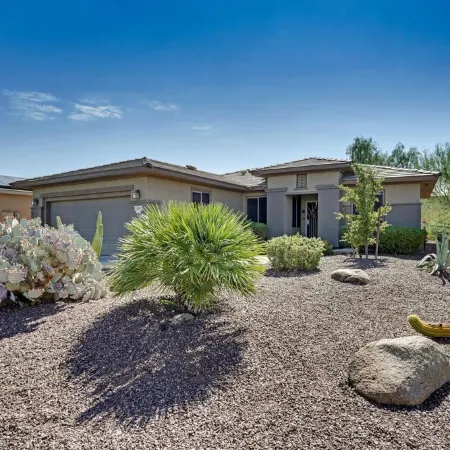 Surprise Home in Grand 3 Bdrm, 2 Bath in 55+ community, near Spring Training