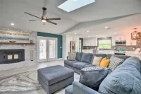 Cozy Safety Harbor Retreat w/ Heated Pool & Near Downtown