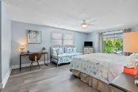 Beautiful pool home near the beach ☀️ Publix Super Market at Oakhurst Plaza附近的飯店