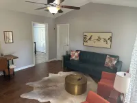 A Walk in Central Park. Tastefully decorated 3 bed 2 bath House in Southaven