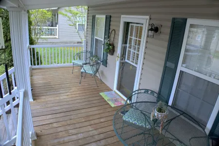 Cozy cottage in a private, gated community minutes from all Pickwick attractions