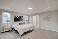 30 acre park in your back yard!