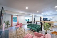 NewRiverGorge4Bedroom#Hottub#FiRePit#Gameroom#Bbqgrill#PetFriendly Hotels in Oak Hill