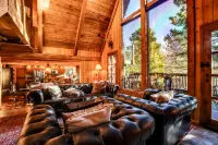 Secluded Luxury Chalet - Bespoke Finishes, Hot Tub, Decks, Firepits, and Grill