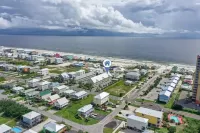 2700sq ft Beach Getaway in Gulf Shores! Steps to Beach, Arcade, Penthouse, Pool!