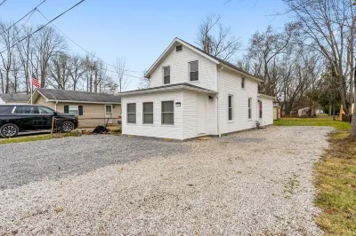 Lake Milton Haven: 3BR, Modern, Near Lake & Winery