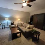 Super Clean Comfortable Townhome -Sleeps 6-Home Away From Home!