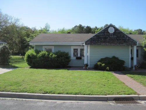 In-town Lewes location is near shops, museums, parks, bay and ocean beaches.