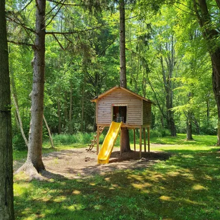 Family Getaway w/ year round  Hot Tub