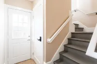 The B&W Haven: Stylish 3BR Escape with Private Office by LI Ferry Hotels in Bridgeport