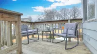 Spacious 5-Bedroom House, Hot Tub, Firepit, Game Rooms, Theater Room and More!