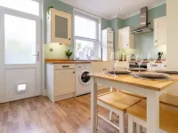 Cosy Green End Retreat Hotels in Wakefield