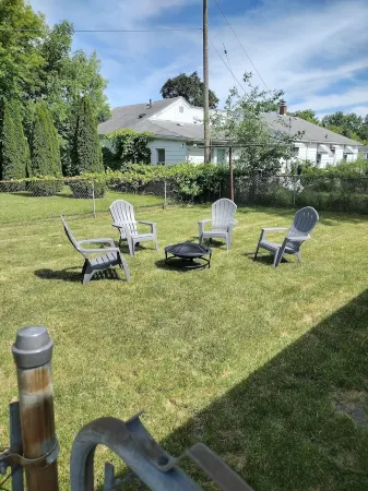 Newly renovated home 5 minutes from beach, dining and recreation