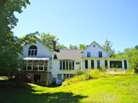 House in exceptional condition on Thomas Pond Hoteles en Casco