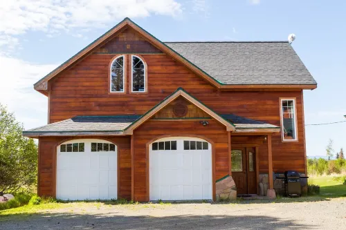 Cozy suite to get away to Homer, AK. Enjoy the views of the Spit and Kachemak Ba