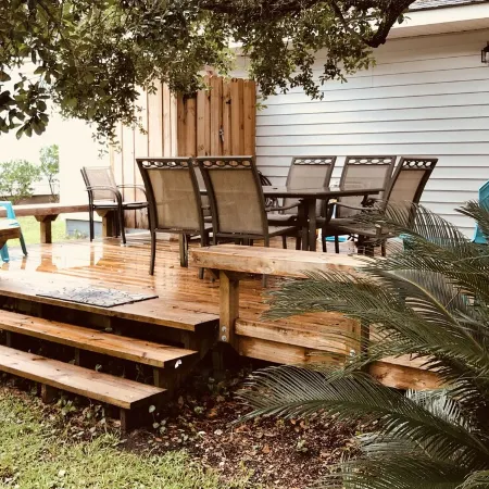 Half Shell Beach Cottage-One Block Easy Walk to Beach, Pet Friendly, Grill&Wifi