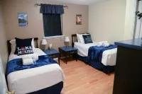 🌅A Lakefront Sunrise retreat for Couples or Families🌅