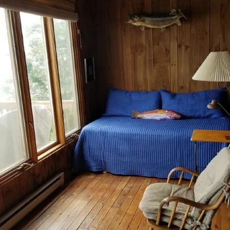 Stunning Views from Waterfront Log Cabin With Fireplace On The Chesapeake Bay