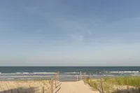 Dune Bungalow Steps from the beach and river - ビーチサイド
