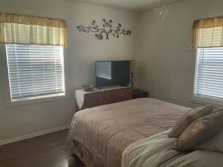 Cozy, Quiet, Clean, and Bright