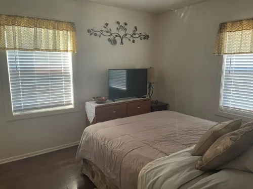 Cozy, Quiet, Clean, and Bright