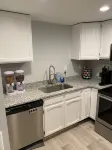 Nice, New 2 Bedroom, Orem State Street, close to UVU/BYU