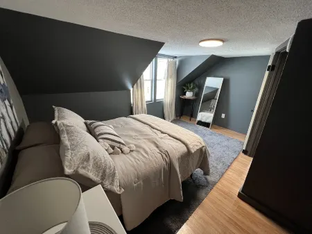 Small private home walking distance to Suny Potsdam/Clarkson!