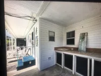 MERMAID MANOR heated POOL!! Waterfront, BOAT DOCK, KAYAKS, paddle Weeki Wachee