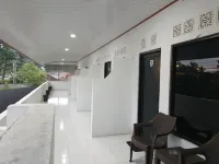 Jajapin Hotel Putri Sari Hotels in Cikakak