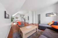 Penthouse by Brosundet, Free Parking Space Hotels in Alesund