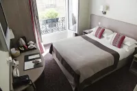 巴黎博爾加爾飯店 Le Louvre Ripaille附近的飯店