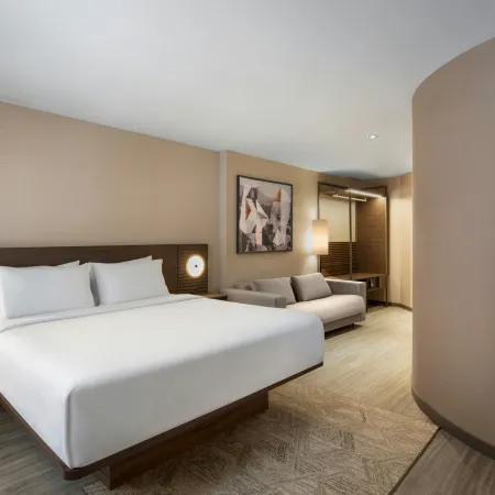 AC Hotel Old Montreal Отели рядом с достопримечательностью «Спортивный комплекс «Белл-центр»»