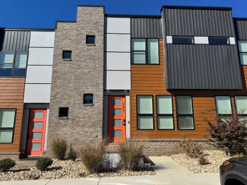 Clean luxury home near Liberty University and downtown. Quiet neighborhood,