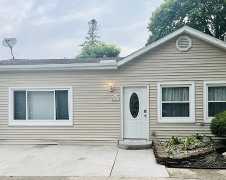Devils Lake Cottage Dock Private Fenced Yard Grill Yard Games Boat Rental 萊納維縣酒店