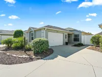 Charming 2-Bedroom Courtyard Villa in The Villages