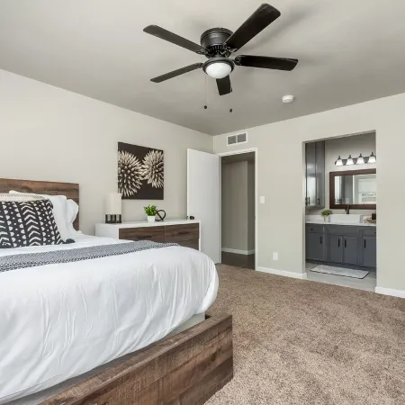 Fresno House| Air Hockey| Private Parking|4/2:Wow!