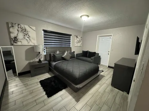 MASSIVE HOME WITH HEATED POOL, NEAR BEACH IN SUNNY SOUTH FLORIDA