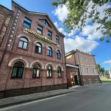 Hotel "zolotoy Klever" Na Pochainskoy 7