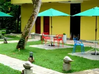 Bridge Hotel Negombo Hotels in Miriswatte