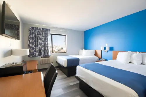 Americas Best Value Inn East Peoria - parking
