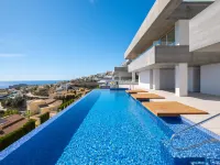 Blue Infinity 4 - Pools