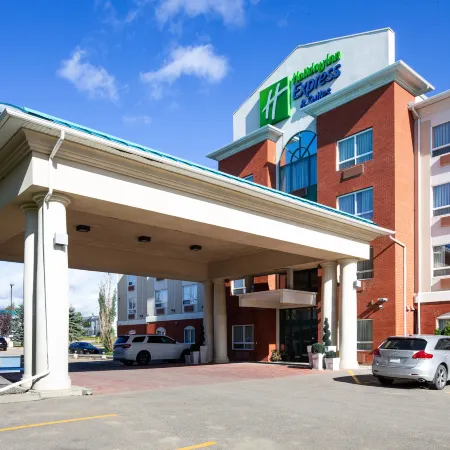 Holiday Inn Express & Suites EDSON by IHG