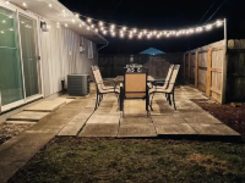 3 bedroom 1.5 bath house. Walkable to BSU and many restaurants, ping pong table