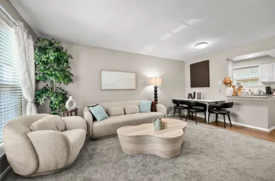 Cozy 2B Getaway Pool Prime Location in Baton Rouge Medical District