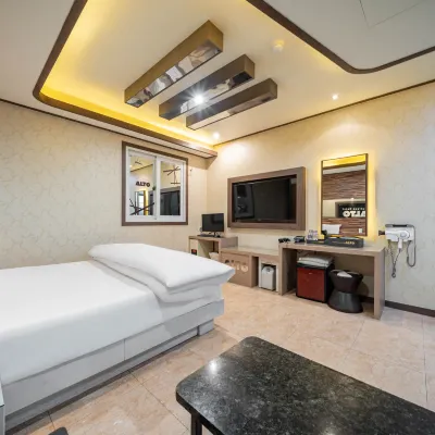 Daegu Nongong Alto Hotels near 현풍석빙고 보물673호